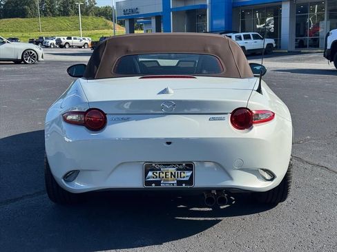 Used 2019 MAZDA MX-5 Miata Grand Touring RWD image 4