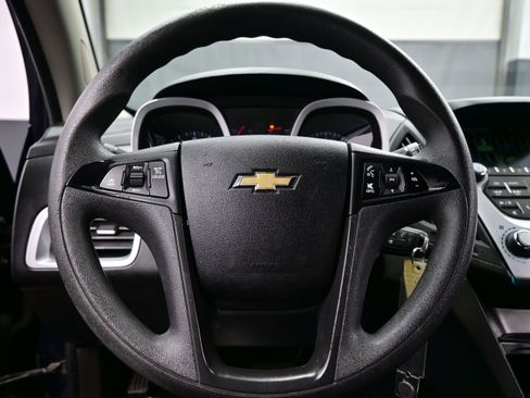 Used 2017 Chevrolet Equinox LS FWD image 20