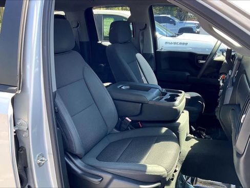 Used 2020 Chevrolet Silverado 1500 Custom w/ Custom Value Package image 8