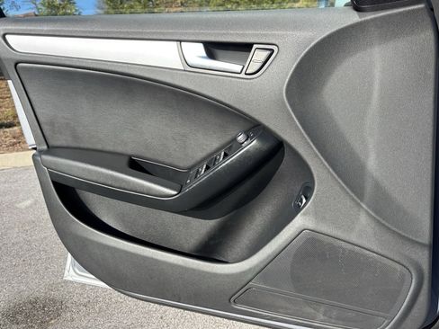 Used 2016 Audi A4 2.0T Premium image 12