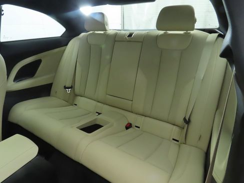 Certified 2025 BMW 230i Coupe w/ M Sport Package RWD image 23