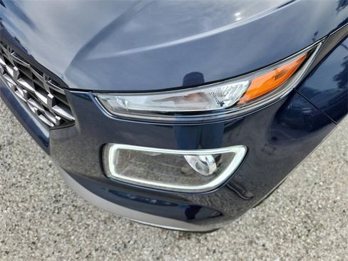 New 2025 Hyundai Venue Limited image 6
