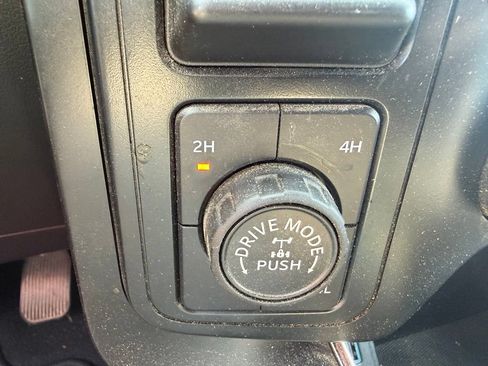 Used 2024 Ford F150 STX AWD/4WD image 5