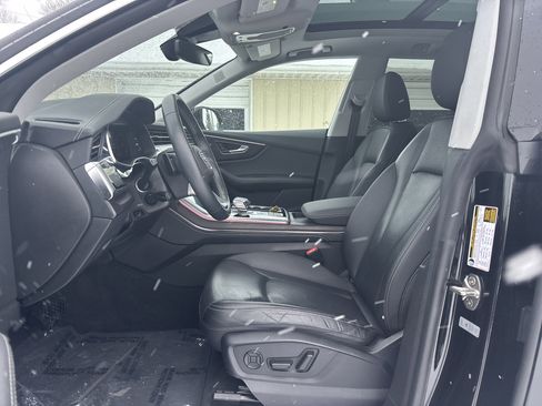 Used 2023 Audi Q8 Premium Plus w/ Premium Plus Package image 16