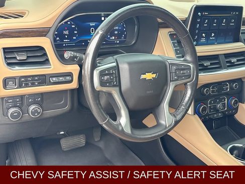 Used 2023 Chevrolet Tahoe Premier AWD/4WD image 12