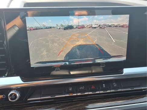 Used 2026 GMC Sierra 2500 SLE AWD/4WD image 7