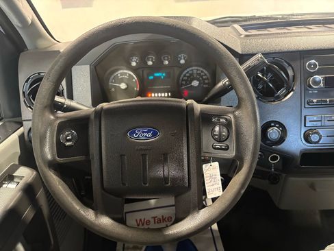 Used 2016 Ford F250 XL w/ Power Equipment Group image 13