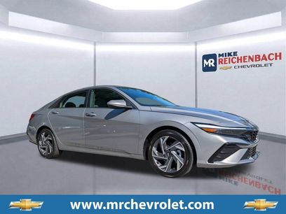 Used 2025 Hyundai Elantra SEL