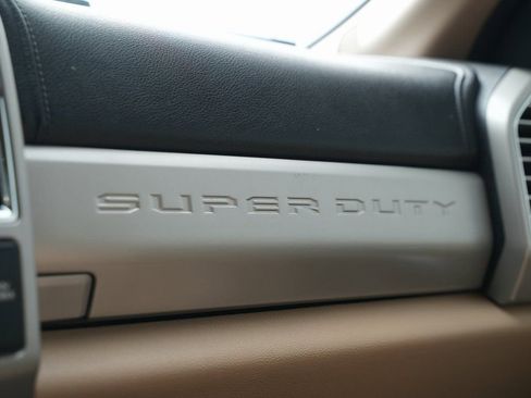 Used 2017 Ford F250 Lariat w/ Lariat Ultimate Package image 40