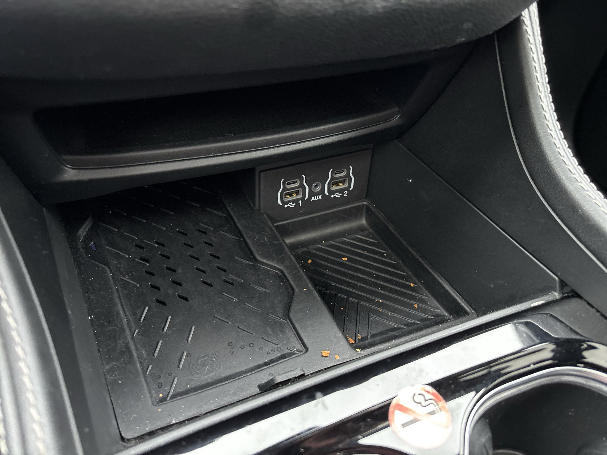 Used 2025 Chrysler Pacifica Limited FWD image 25