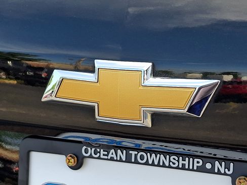 Used 2023 Chevrolet Equinox LT FWD image 30