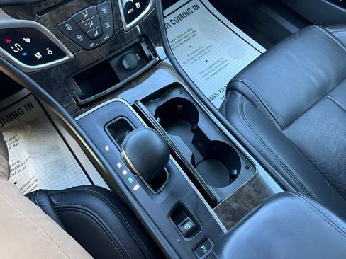 Used 2015 Buick LaCrosse Premium FWD image 18