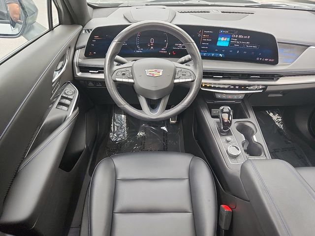 Certified 2024 Cadillac XT4 Sport w/ Technology Package FWD image 11