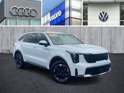 Used 2025 Kia Sorento S