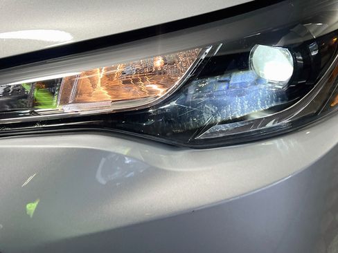 Used 2024 Toyota Corolla Cross AWD Hybrid image 12