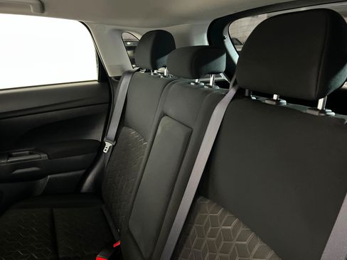 Used 2025 Mitsubishi Outlander Sport ES AWD/4WD image 21