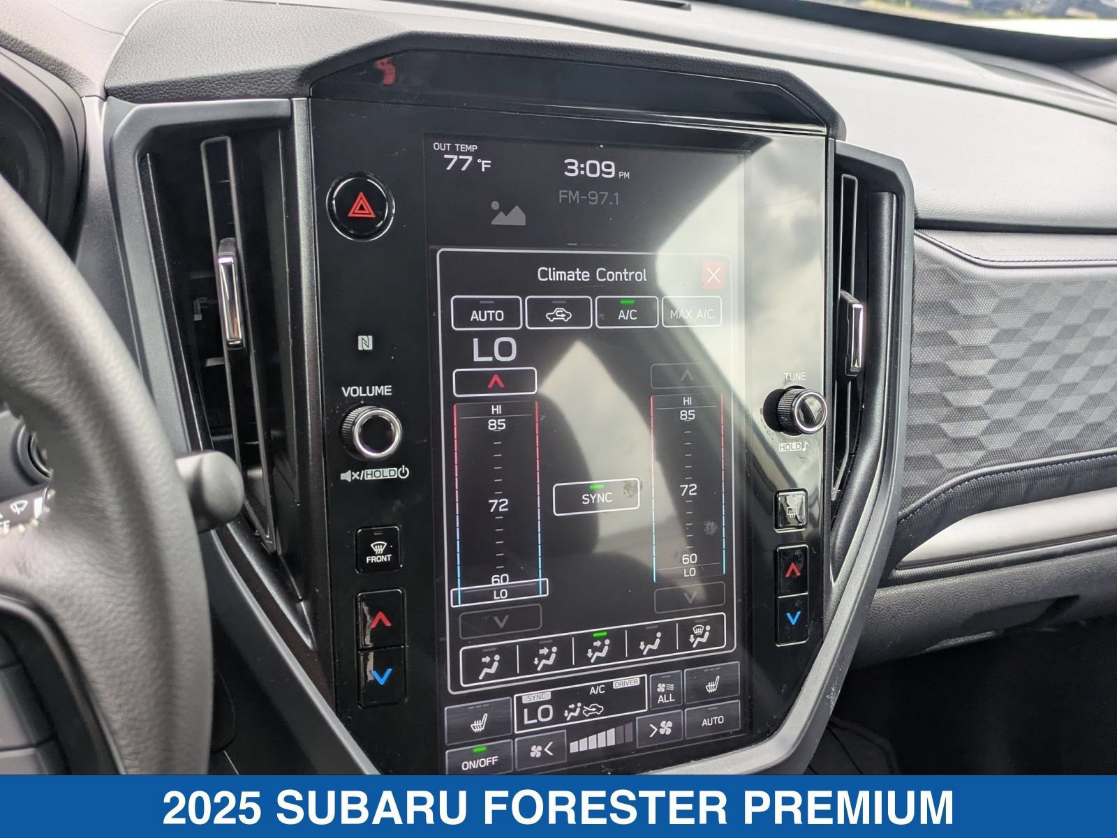 Certified 2025 Subaru Forester Premium AWD/4WD image 24