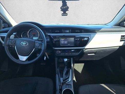 Used 2016 Toyota Corolla LE image 16