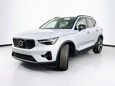 Used 2026 Volvo XC40 B5 Plus w/ Protection Package Premier AWD/4WD image 1