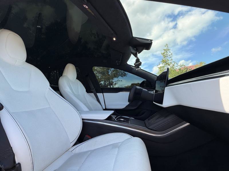 Used 2022 Tesla Model S Plaid AWD/4WD image 22