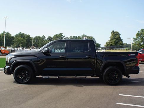 Used 2022 Toyota Tundra SR5 image 11