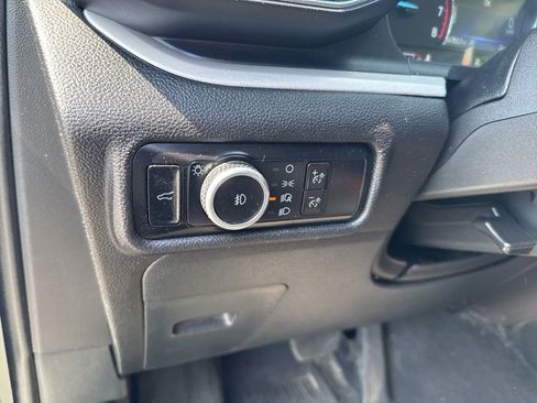 Used 2023 Ford Explorer XLT w/ Equipment Group 202A AWD/4WD image 13