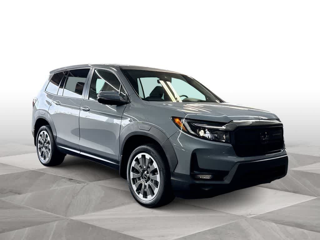 Used 2024 Honda Passport EX-L image 2