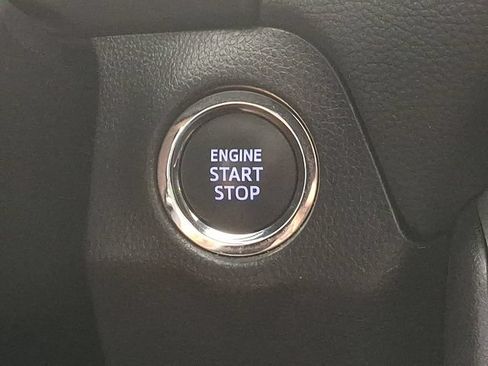 Used 2025 Toyota RAV4 XLE w/ Convenience Package FWD image 30