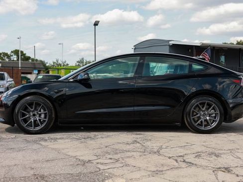 Used 2022 Tesla Model 3 RWD image 4