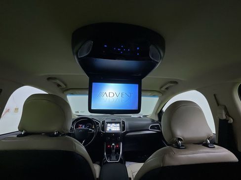 Used 2018 Ford Edge SEL w/ Equipment Group 201A image 28