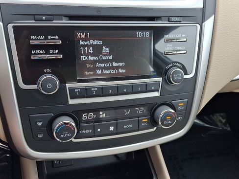 Used 2017 Nissan Altima 2.5 SV FWD image 15