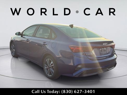 Used 2023 Kia Forte LXS FWD image 9