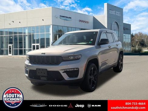 Used 2025 Jeep Grand Cherokee Limited w/ Luxury Tech Group II AWD/4WD image 1
