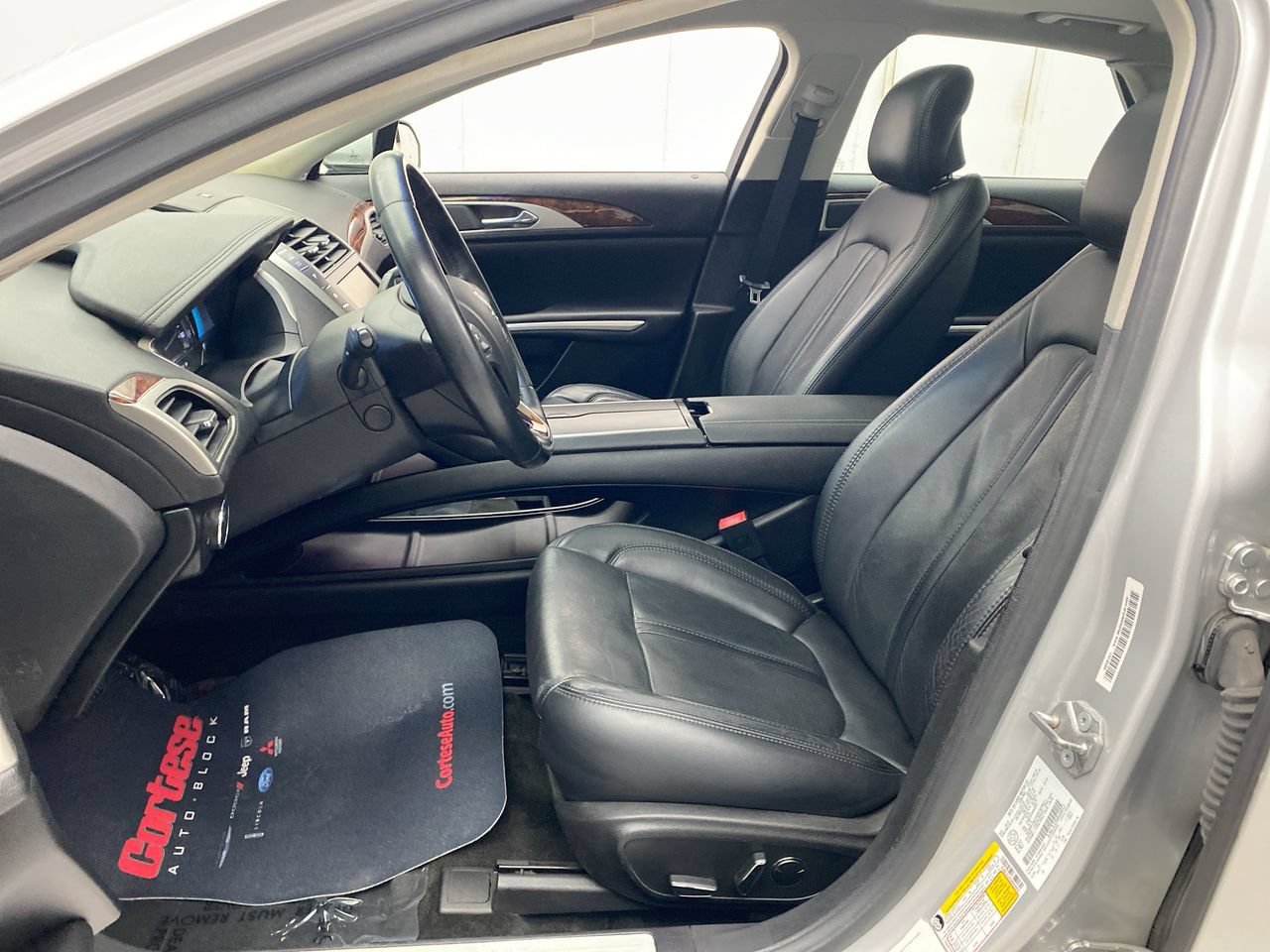 Used 2016 Lincoln MKZ Hybrid w/ Equipment Group 600A Reserve FWD image 14