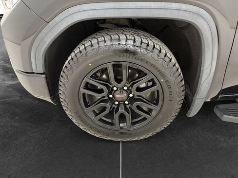 Used 2021 GMC Sierra 1500 Elevation w/ LPO, Elevation Black Package AWD/4WD image 9