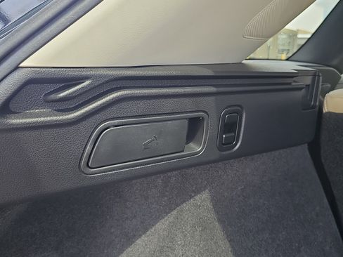 Used 2022 INFINITI QX50 Essential image 13