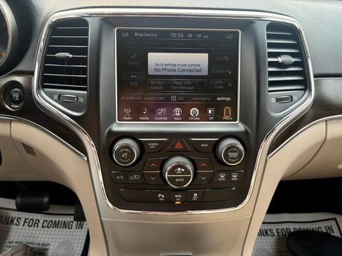 Used 2014 Jeep Grand Cherokee Limited w/ Luxury Group II AWD/4WD image 32