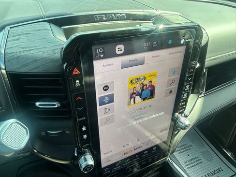 New 2025 RAM 3500 Limited image 12