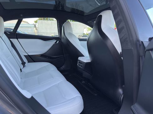 Used 2017 Tesla Model S 75 RWD image 12
