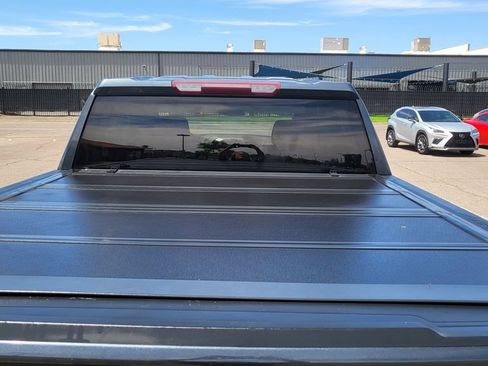 Used 2021 Chevrolet Silverado 1500 Custom Trail Boss w/ LPO, Dark Essentials Package AWD/4WD image 18