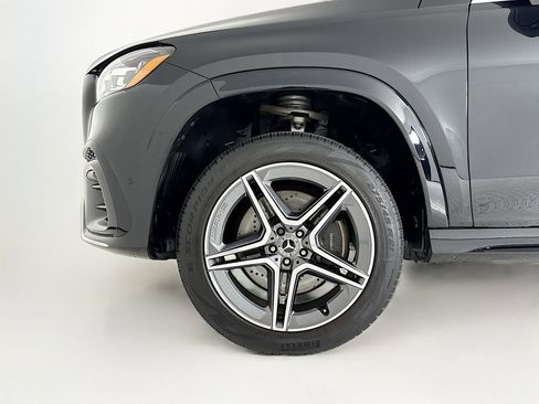 Used 2024 Mercedes-Benz GLS 450 4MATIC image 26
