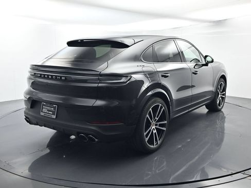 Certified 2025 Porsche Cayenne Coupe AWD/4WD image 14