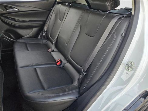 Used 2024 Buick Encore GX Sport Touring image 17