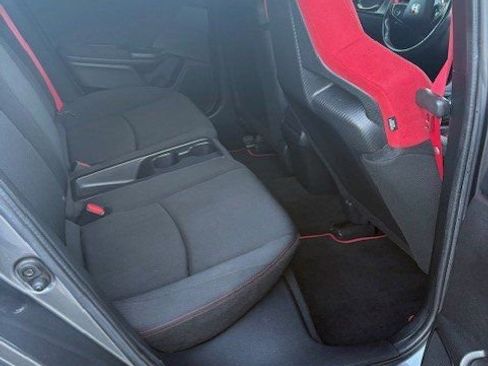 Used 2019 Honda Civic Type R image 16