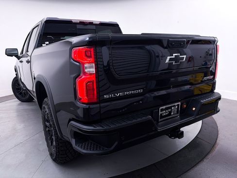 Used 2024 Chevrolet Silverado 1500 ZR2 w/ Technology Package image 4