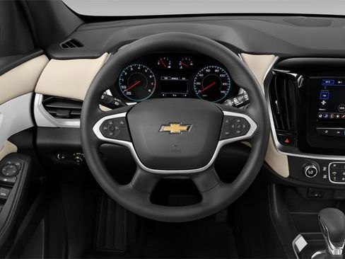 Used 2026 Chevrolet Traverse High Country image 6