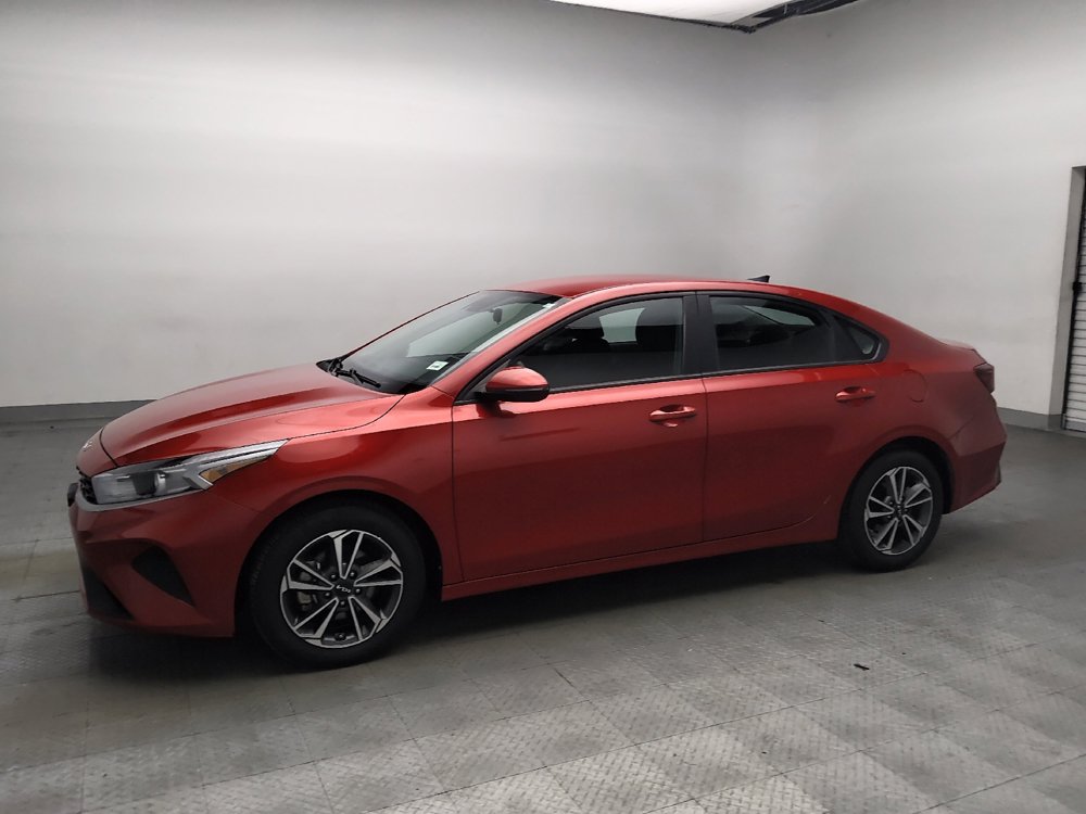 Used 2024 Kia Forte LXS w/ LXS Technology Package FWD image 2