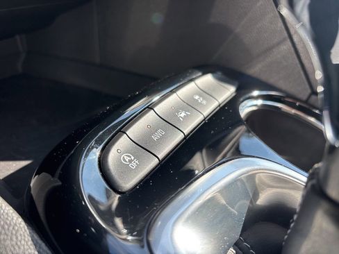 Used 2024 Buick Encore GX Preferred image 29