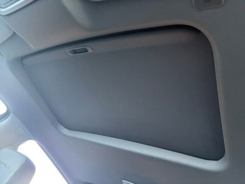 Certified 2022 GMC Sierra 1500 Denali w/ Denali Premium Package image 17