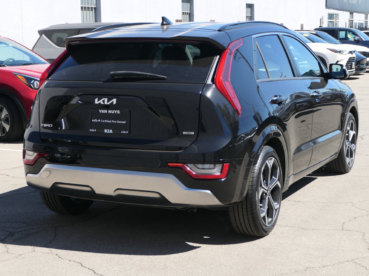 Certified 2023 Kia Niro SX Touring FWD image 3